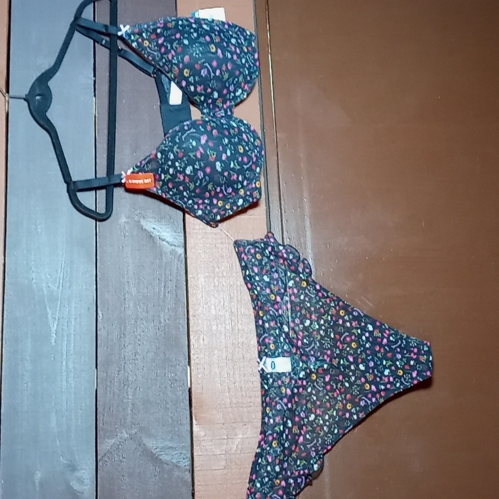 NWT Feminine Parade Multiple sizes sexy Black Floral Padded Underwire bra  Thong - Picture 6 of 13